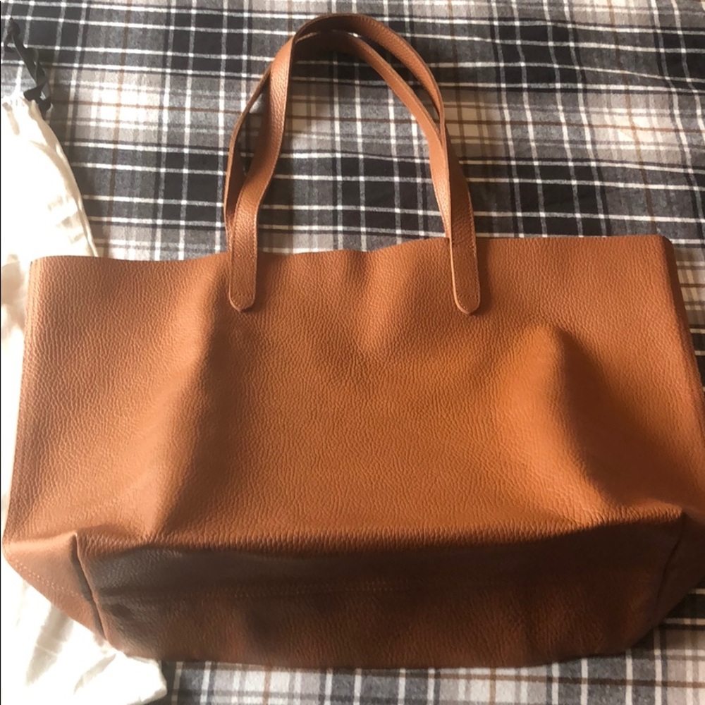Cuyana tote new